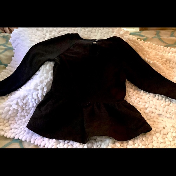 🐈Spooked Black Peplum Kitty Top (24M)🐈⬛ - Picture 3 of 7